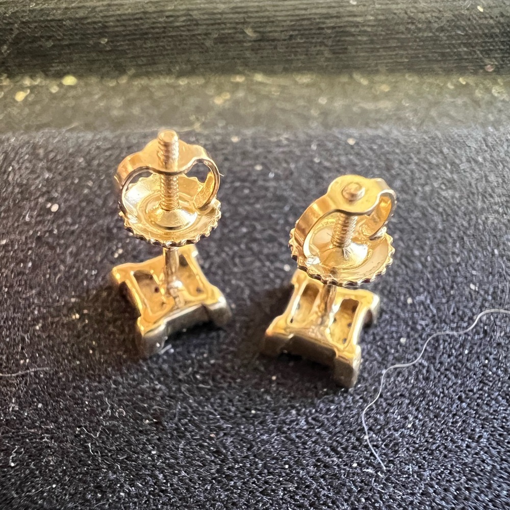 Diamond earrings - Picture 4 of 6